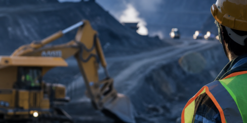 mining-worker-open-pit-excavator.png